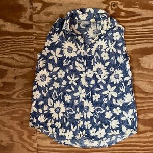 Hawaiian print floral sleeveless lightweight top